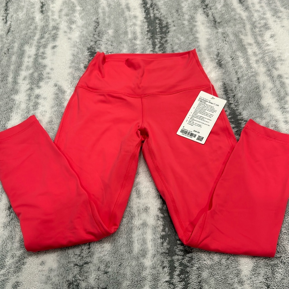 Lululemon leggings size 4 23 inch coral color brand new